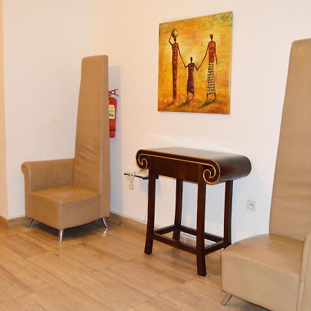 Leon Hotel Κινσάσα Εξωτερικό φωτογραφία