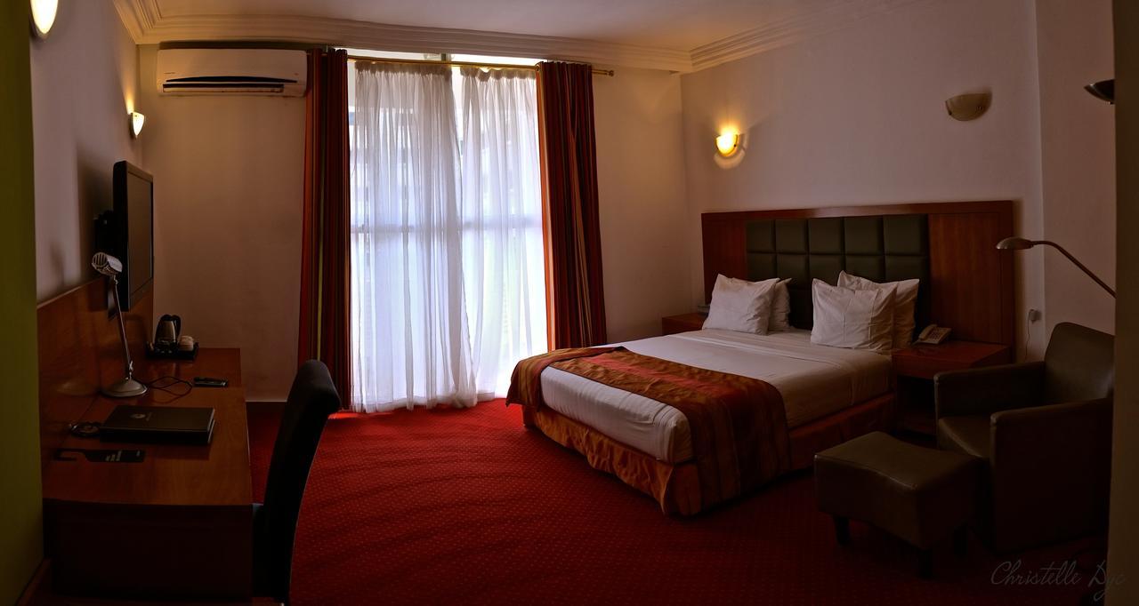 Leon Hotel Κινσάσα Εξωτερικό φωτογραφία