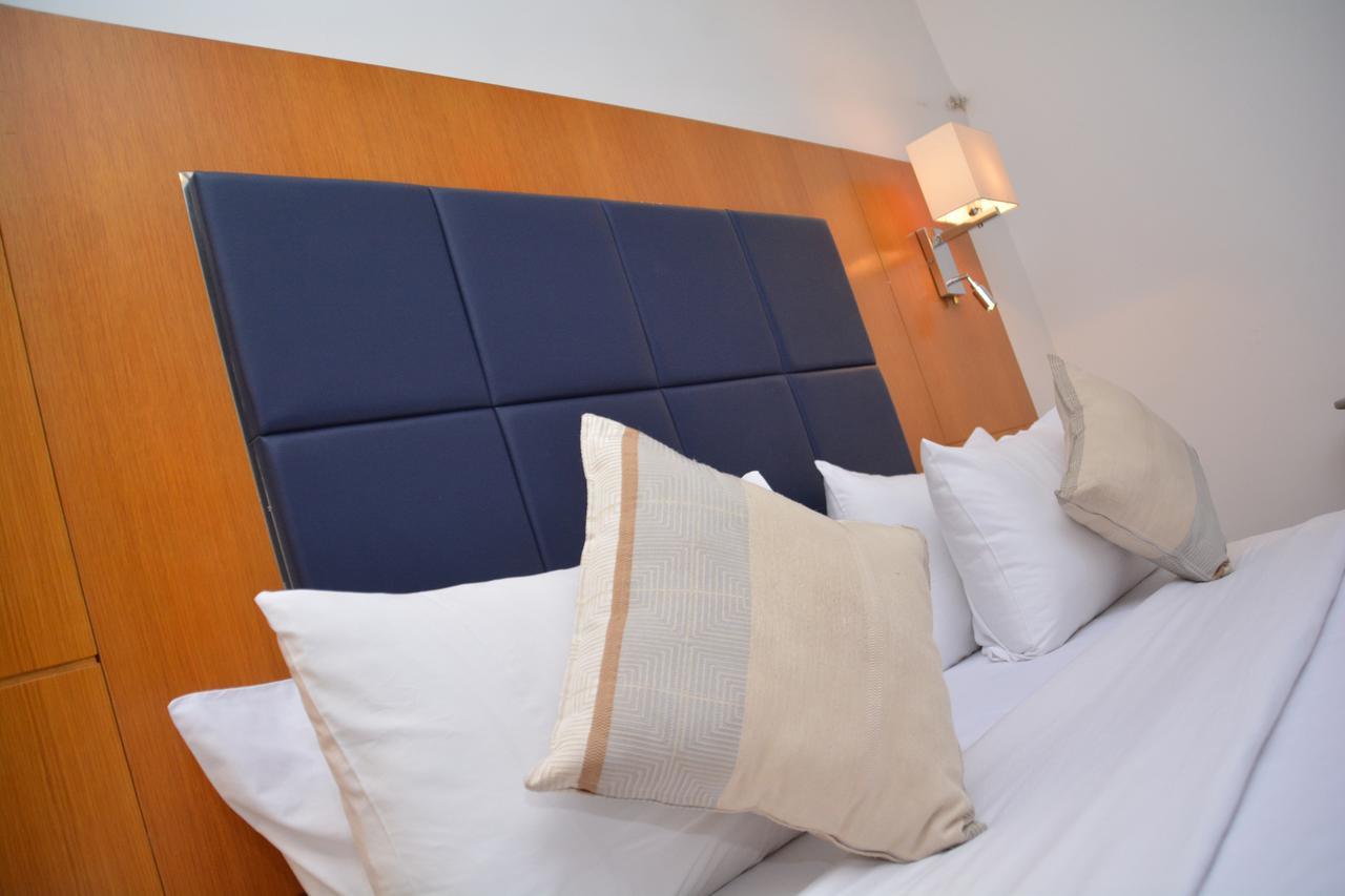 Leon Hotel Κινσάσα Εξωτερικό φωτογραφία