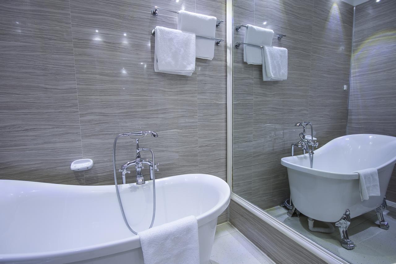 Leon Hotel Κινσάσα Εξωτερικό φωτογραφία