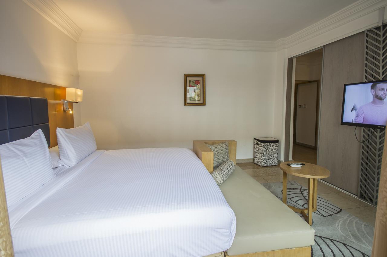 Leon Hotel Κινσάσα Εξωτερικό φωτογραφία