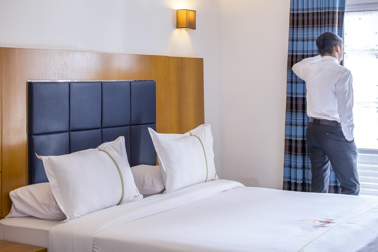 Leon Hotel Κινσάσα Εξωτερικό φωτογραφία